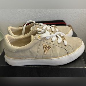 Sport Shoes Guess